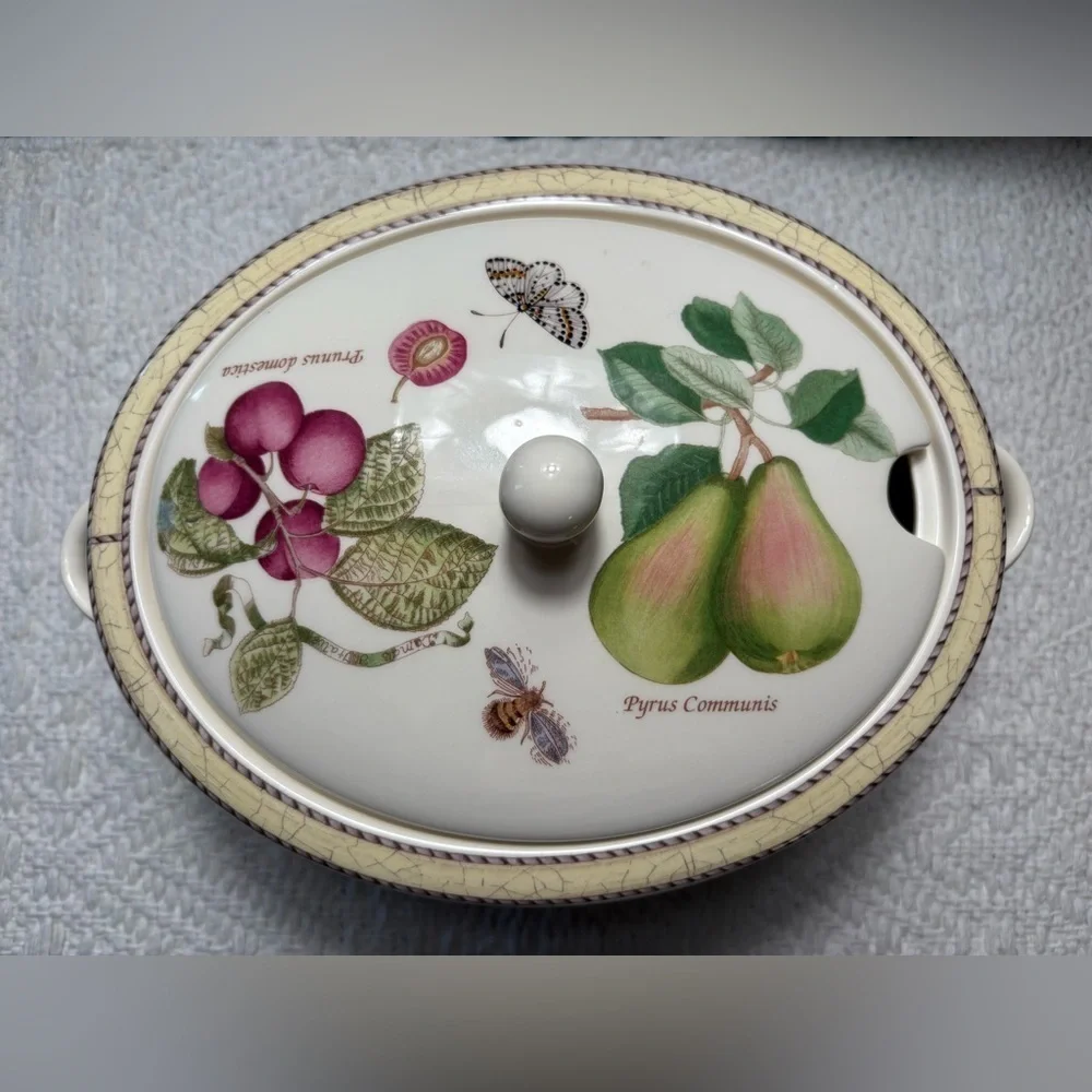 Wedgewood Sarah’s Garden Oval Tureen & Lid-Length: 9.75”, Height: 6”